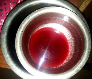Beetroot-glycerin mixture mixed properly after blending